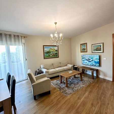 Kk Apartment Air Albania-Centrally Located ティラナ エクステリア 写真