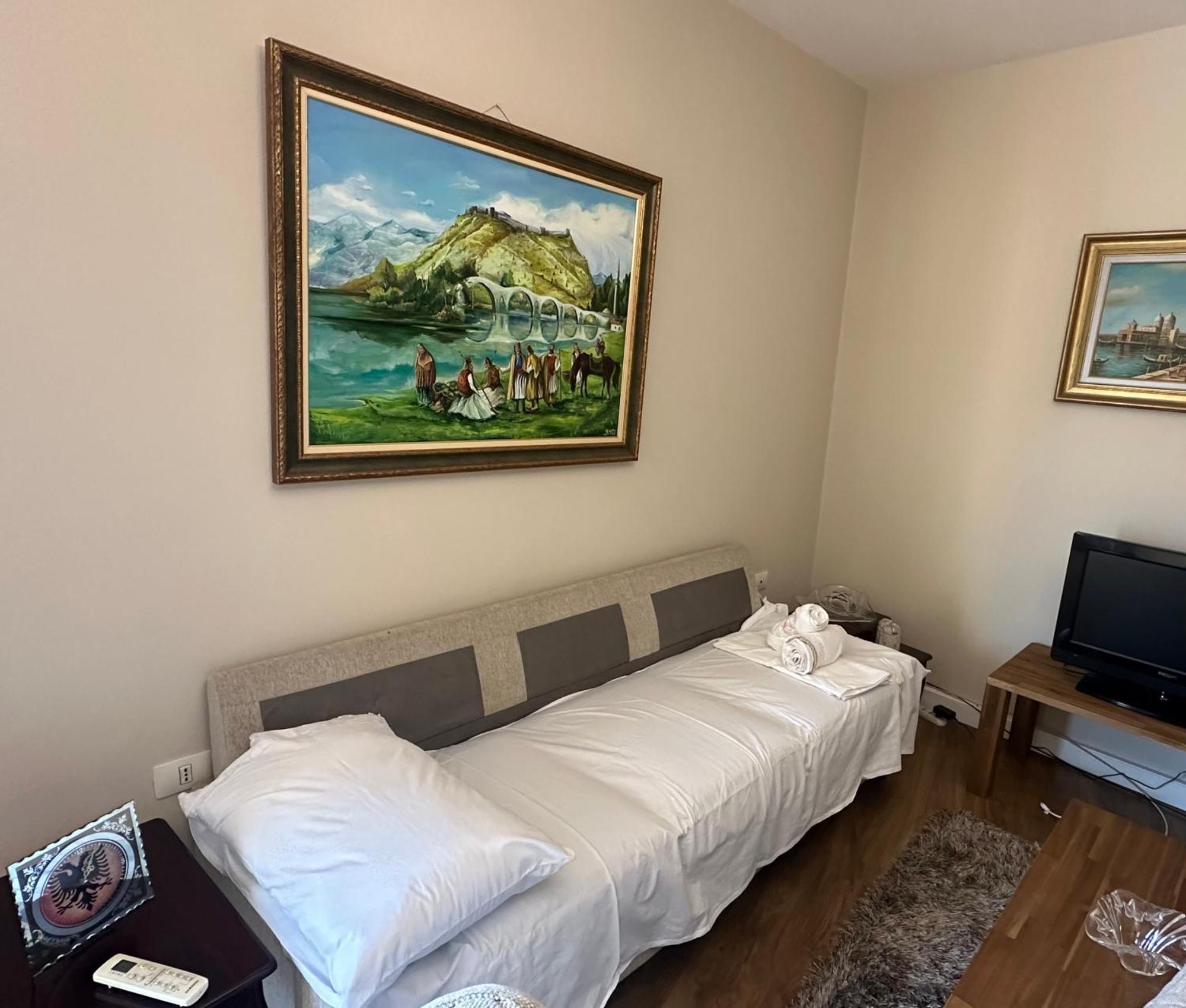 Kk Apartment Air Albania-Centrally Located ティラナ エクステリア 写真